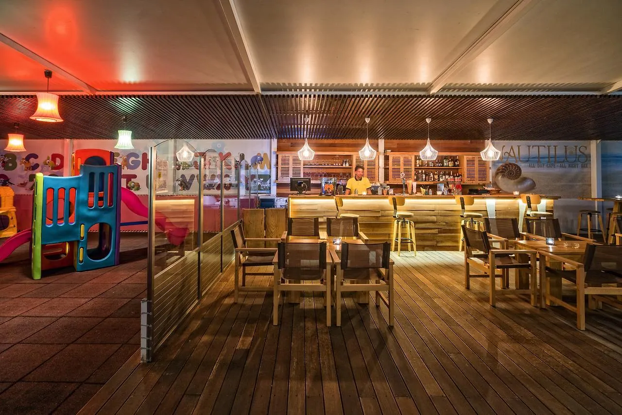 Lagomandra Beach Hotel